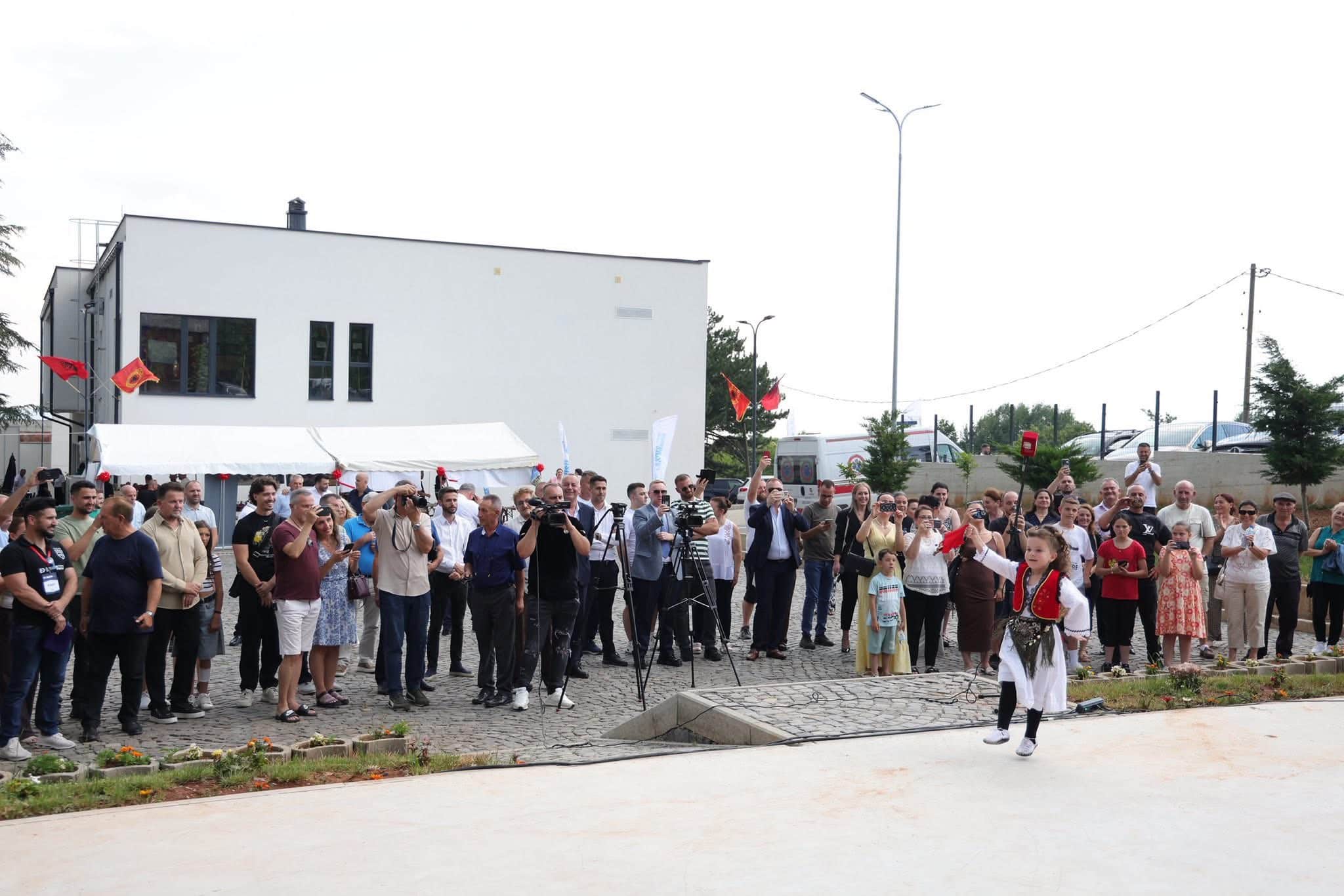 U mbajt panairi në Deçan, në Kompleksin “Fitnet Ramosaj”