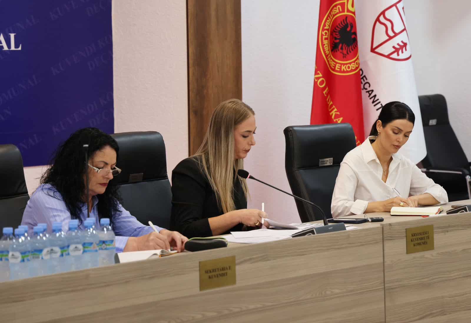U mbajt Debati Publik për Projekt-Buxhetin 2026–2028 – Granti për Arsim