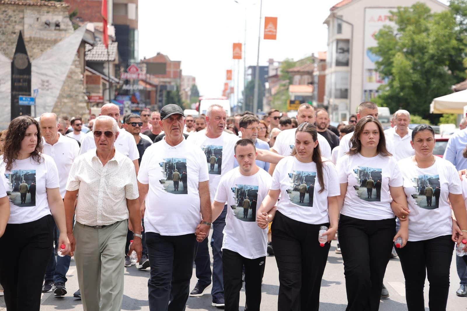 Ecje simbolike Hapave të Sadriut dhe Azemit
